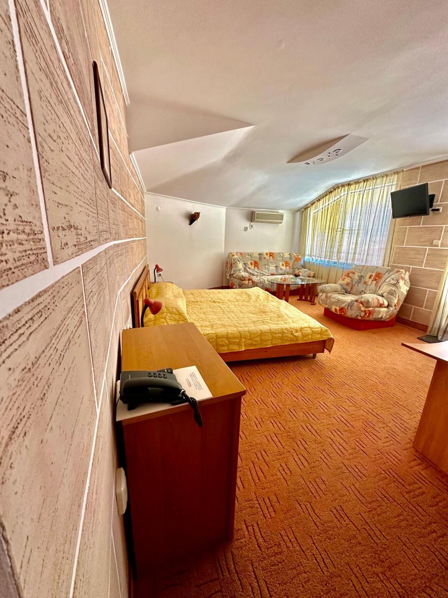 Family Hotel The Golden Fish Süzebolu Dış mekan fotoğraf